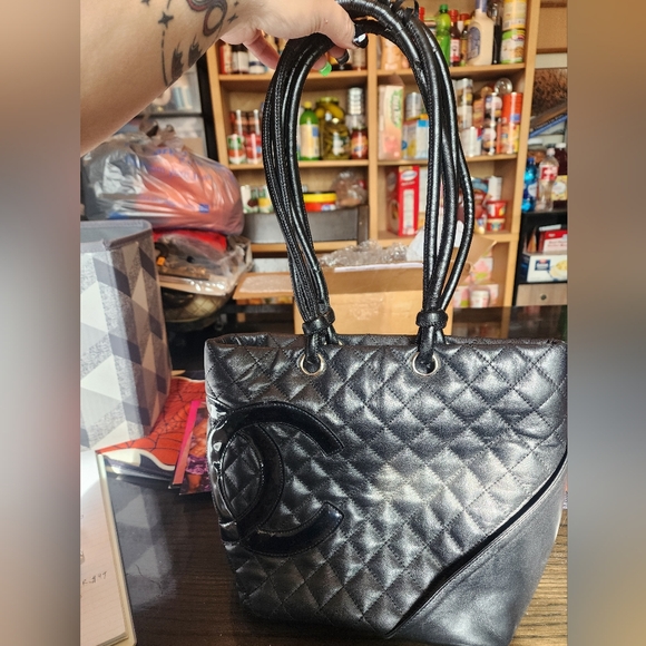 Chanel leather handbag - Picture 2 of 14